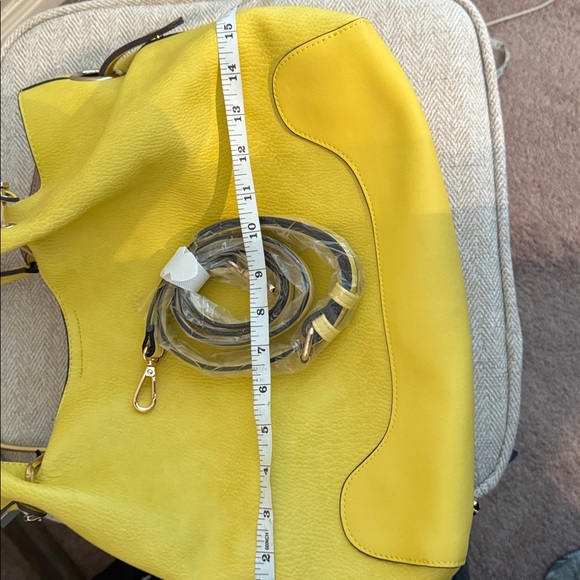 Sondra Roberts Vibrant Yellow Shoulder Bag - Picture 3 of 4